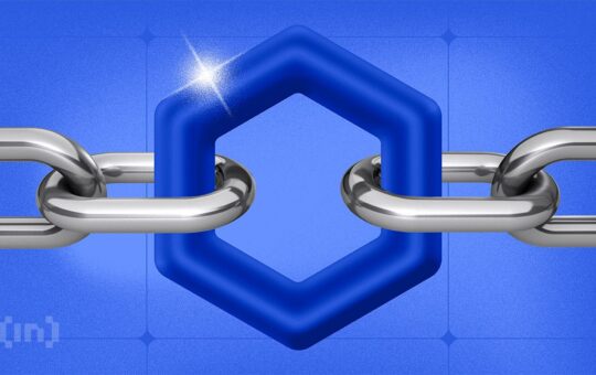 Chainlink Eyes 21% Rally as Selling Fear Falls to 16-Month Lows