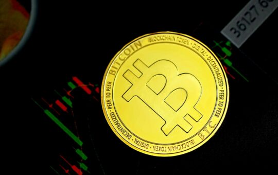 Bitcoin Struggles In Early October: Bullish Rebound Ahead For BTC?