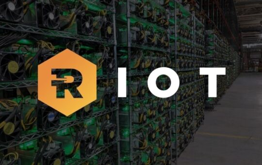 Riot Platforms Schedules Q3 2024 Earnings Call Amid Bitcoin Mining Developments