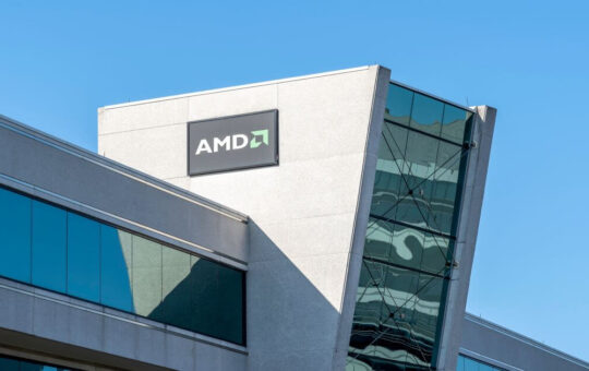AMD Unveils Alveo V80 Accelerator for Enhanced HPC and AI Performance