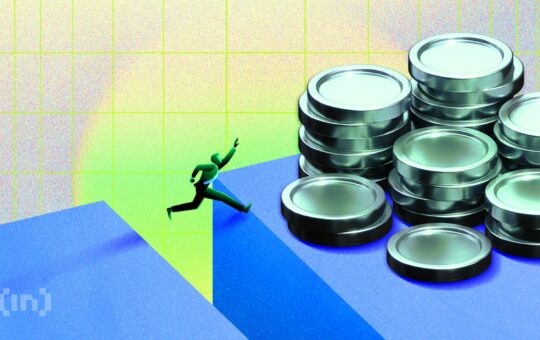 Altcoin Season Returns: Index Hits January High as Bitcoin Trails 38 Cryptos