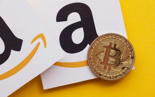 Amazon shareholders call for the company to hold 5% of its assets in Bitcoin