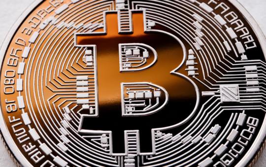 Bitcoin ETFs See Record-High Outflows of $672 Million