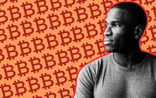 Bitcoin’s Bottom Out? Arthur Hayes Predicts Gradual Ascent to $70,000