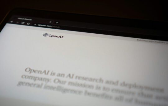 ChatGPT-4 vs. ChatGPT-3.5: Which one should you use?