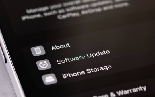 Apple Issues Emergency Patches for Zero‑click Exploit That May Enable Crypto Wallet Theft