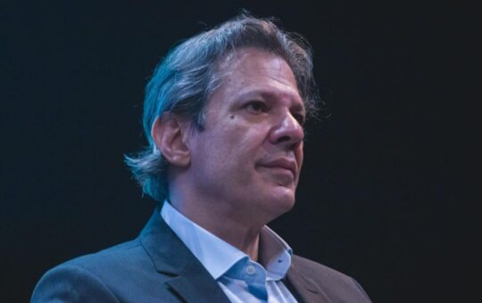 Brazil Denounces Dollar Weaponization, Upholds Right to Trade in National Currencies