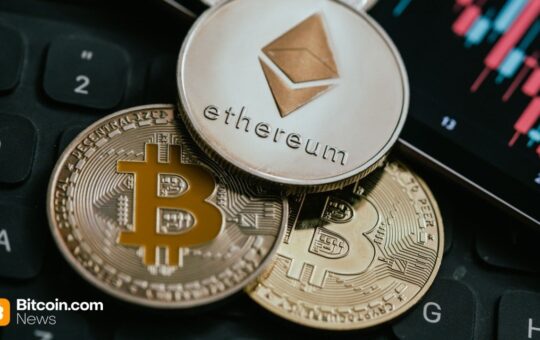 Bitcoin ETFs See $363 Million Exit as Ether Funds Lose $76 Million