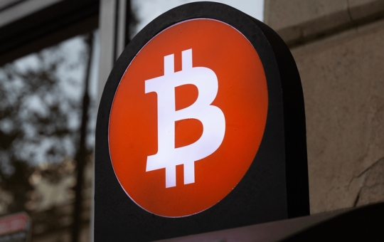 Bitcoin Price Watch: Can BTC Break the Resistance Ceiling or Will Bears Push Back?
