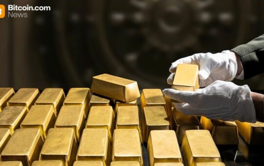 Bitcoin Tops $114K as Gold Breaks Record for the 38th Time in 2025