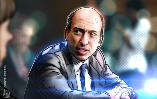 Coinbase Files Litigation, Demands Texts From Former SEC Officials
