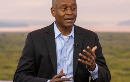 Federal Reserve's Bostic equates employment risks to inflation threats