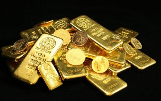 Gold reaches record high of $3,800 per ounce