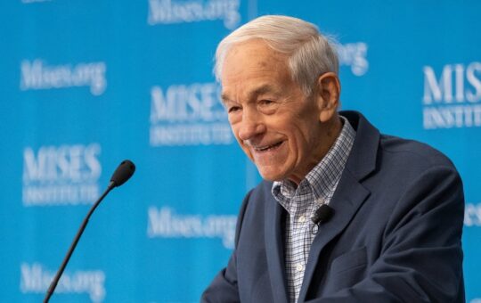 Ron Paul Calls Washington’s ‘Biggest Boom’ a Debt-Fueled Sugar High