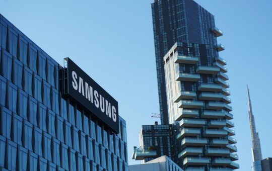 Samsung benchmarks real productivity of enterprise AI models