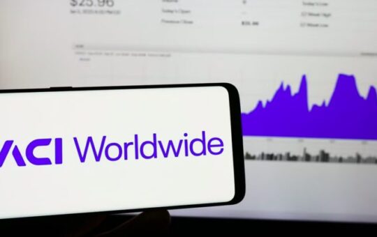 ACI enables Bitcoin and stablecoin payments for merchants through BitPay integration