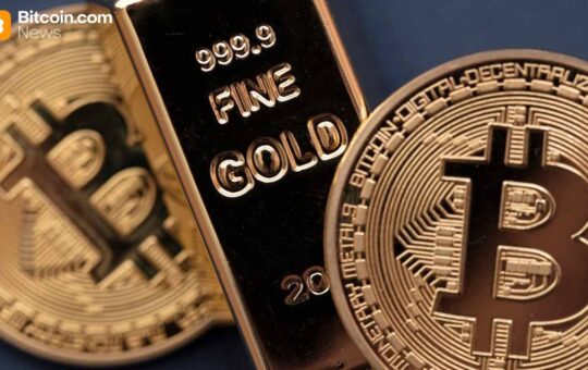 Analyst Warns of BTC Dipping Below $100K as Gold-to-Bitcoin Rotation Takes Shape