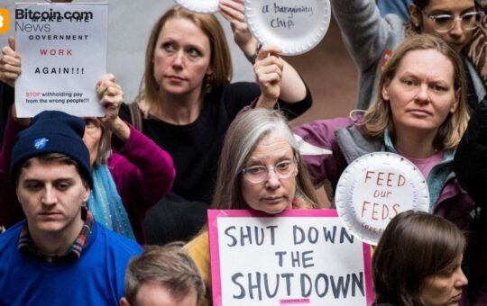 Bitcoin Shoots up as US Government Shuts Down, and Private Sector Employment Falls