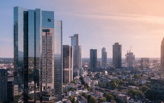 Goldman Sachs, Deutsche Bank, and other banking giants unite to explore reserve-backed digital money