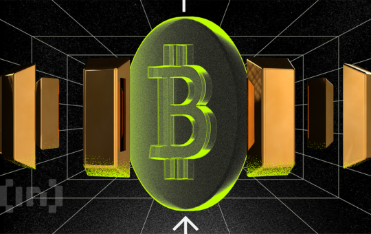 Is Gold’s Crash the Catalyst Bitcoin Bulls Have Been Waiting For?