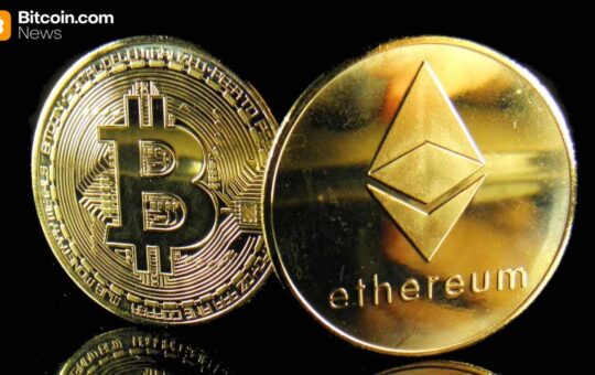 Peter Schiff Claims Bitcoin Could Sink to $75K, Says Ethereum Looks Even Worse