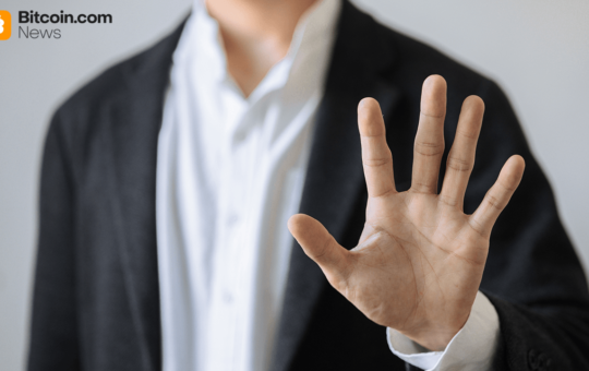 Trader Accused of Trump Ties Denies Insider Trading Claims