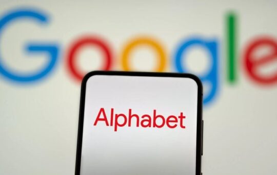 Alphabet shares rise 6%, hitting all-time high amid Warren Buffett’s $4.9B bet
