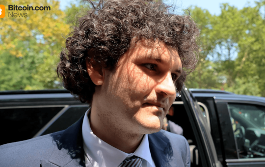 Bankman-Fried Blames Lawyers for FTX Collapse, Says $100B in Value Was Lost