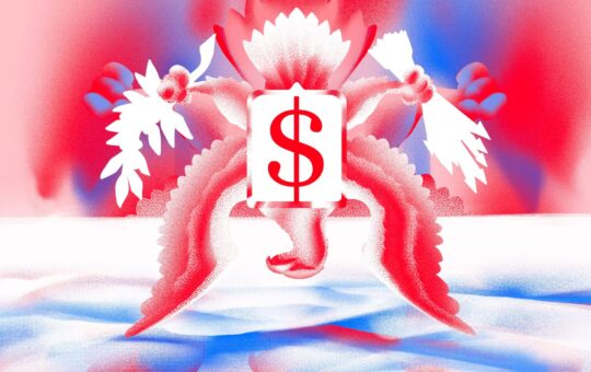 Bitcoin Faces a Big Test As Hedge Funds Bet Against the Dollar