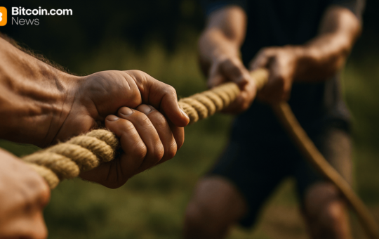 Bitcoin Price Watch: A Technical Tug-of-War in the Six-Figure Zone