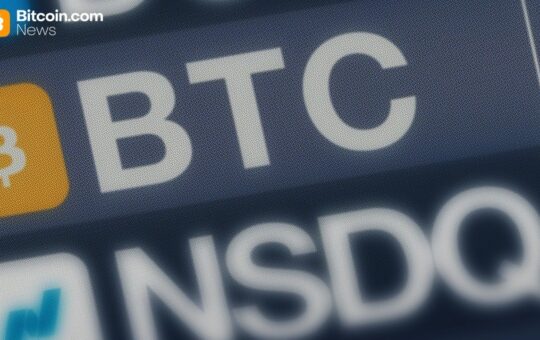 Bitcoin Tracks Nasdaq Losses, Not Its Rallies