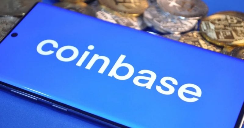 Coinbase Bitcoin premium turns green as US institutions buy again
