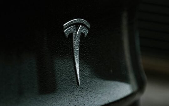 Intel shares rise after Elon Musk mentions possible chip partnership