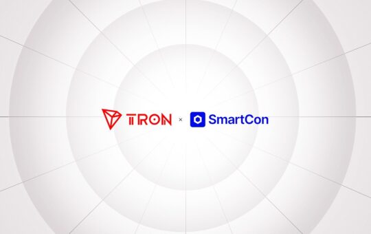 Justin Sun Delivers Keynote at Chainlink’s SmartCon 2025 as TRON DAO Featured as Gold Sponsor