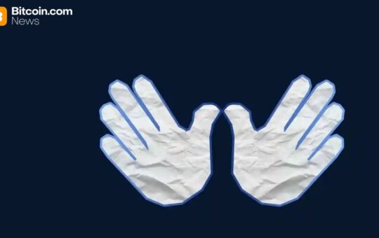 Paper Hands Fold: Glassnode Reveals Panic Selling as Bitcoin Drops Below $90K