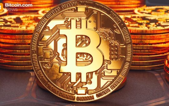 Robert Kiyosaki Warns America Is Losing Freedom, Democracy, Capitalism—Says Bitcoin Offers Protection