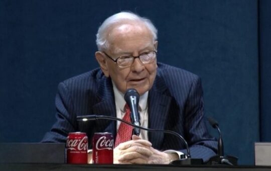 Warren Buffett’s Berkshire Hathaway initiates $4.3B position in Alphabet, trims Apple holdings