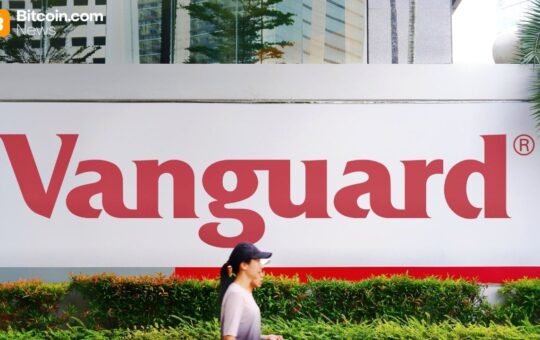 $11T Vanguard Lays out ‘What Investors Need to Know’ as Crypto ETF Doors Blast Open