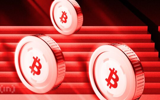 4 Reasons Why Bitcoin Price Dropped Below $90,000 Again