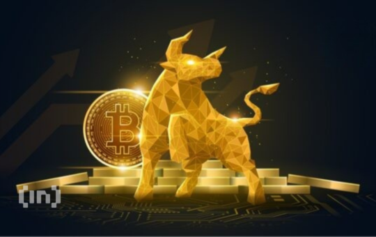 88% Chance of Rate Cut: Why Is Bitcoin Crashing While Silver Soars?