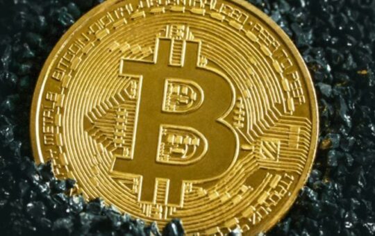 BlackRock transfers 2,196 Bitcoin to Coinbase Prime