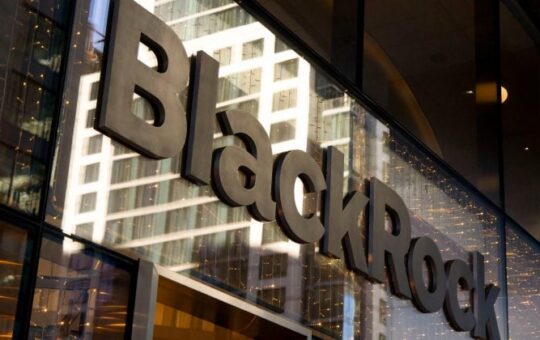 BlackRock views rising US national debt as catalyst for crypto adoption