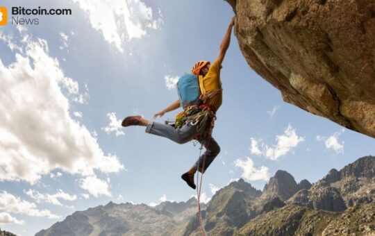 Crypto Holds Firm Ahead of Key Central Bank Decisions