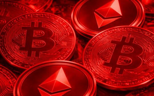 Glassnode reports persistent negative net flows in US Bitcoin and Ethereum ETFs