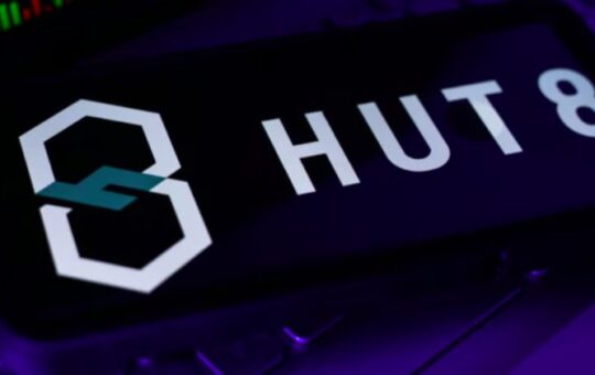 Hut 8 signs 15-year AI lease backed by Google, stock jumps 25% premarket