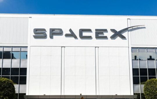 Kalshi traders predict 53% chance of Elon Musk becoming trillionaire by 2029