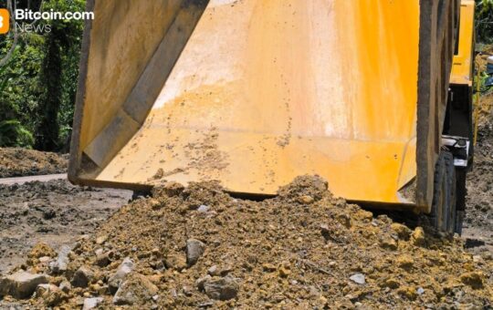 Peter Schiff Says Rising Bond Yields Explain Why Bitcoin and Other Crypto Are Getting Killed