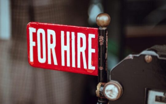 US Department of Labor reports initial jobless claims of 191K, below expected 220K