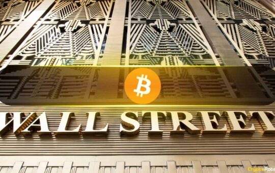 Bitcoin Beats S&P 500 Since ETF Launch, Analyst Rebuts Peter Schiff