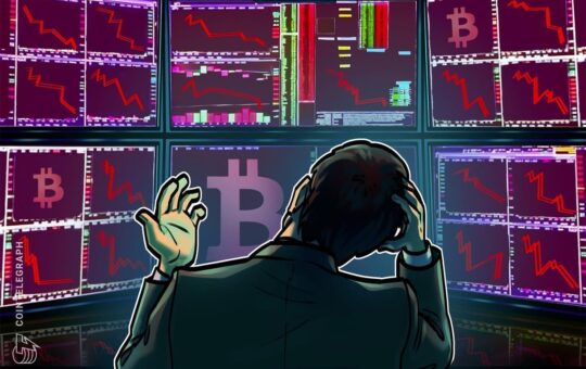 Bitcoin Pro Traders Buy Dips, While Also Expecting More Downside